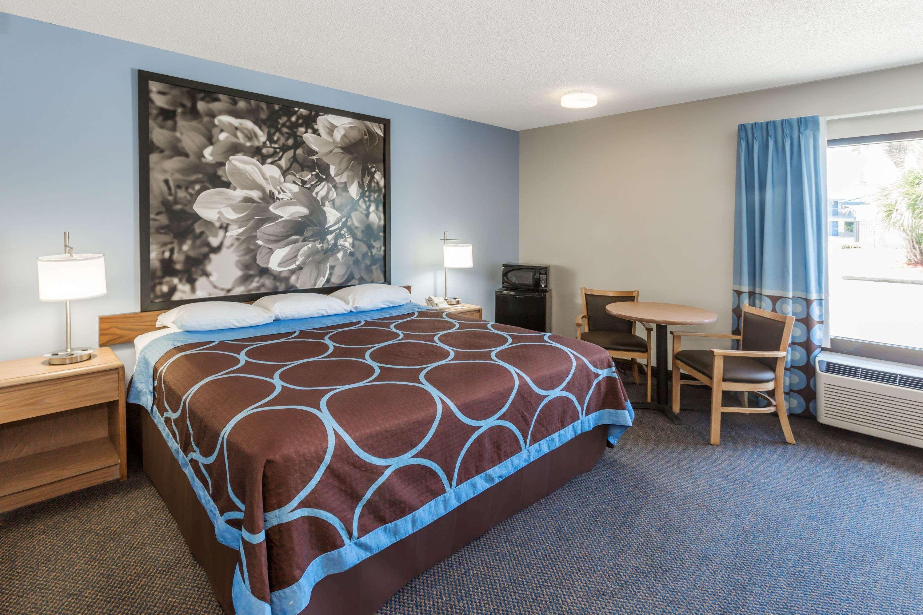 Super 8 By Wyndham Valdosta Ga I-75 Hotell Eksteriør bilde