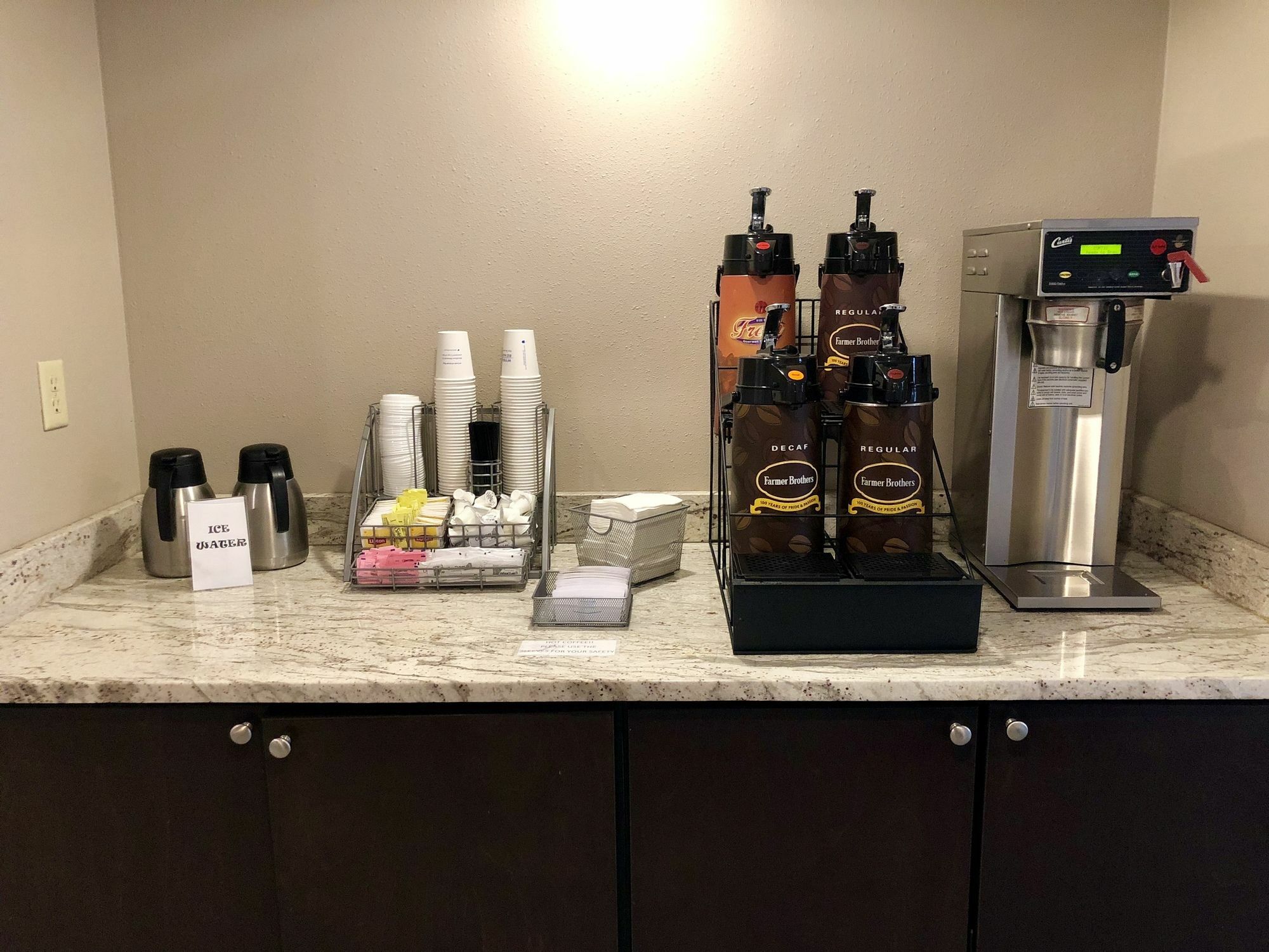 Super 8 By Wyndham Valdosta Ga I-75 Hotell Eksteriør bilde